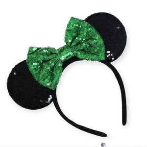 NWT Minnie Mouse Sequin Ears w/ Solid Green Sequin Bow